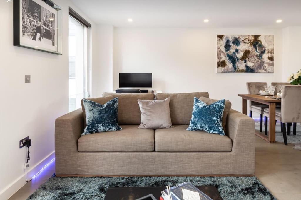 Premier 3 Bed Lux Apartment - Sleeps 8 London Exterior photo