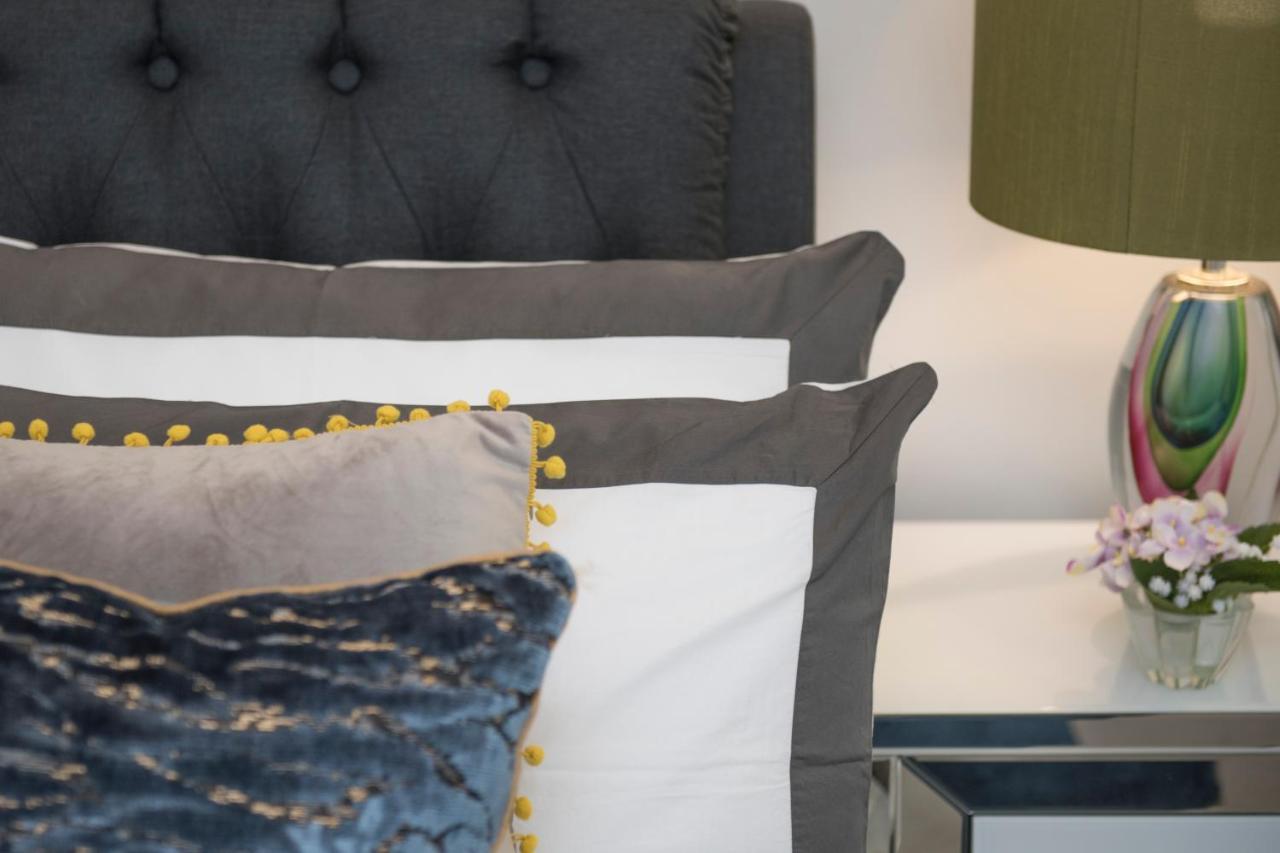 Premier 3 Bed Lux Apartment - Sleeps 8 London Exterior photo