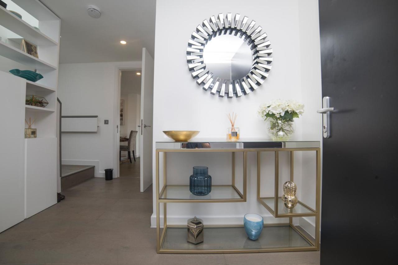 Premier 3 Bed Lux Apartment - Sleeps 8 London Exterior photo