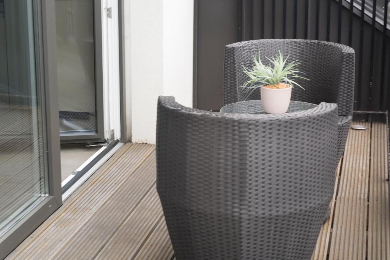Premier 3 Bed Lux Apartment - Sleeps 8 London Exterior photo