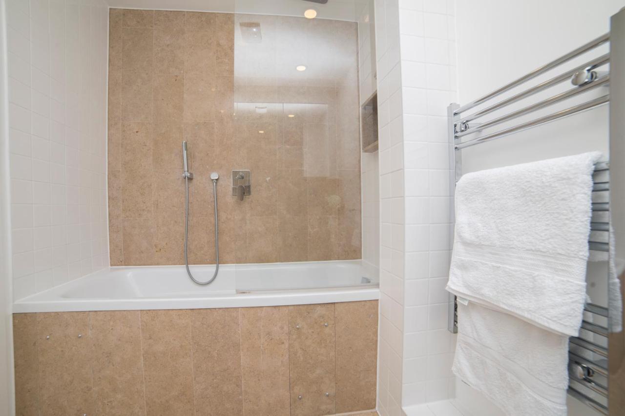 Premier 3 Bed Lux Apartment - Sleeps 8 London Exterior photo